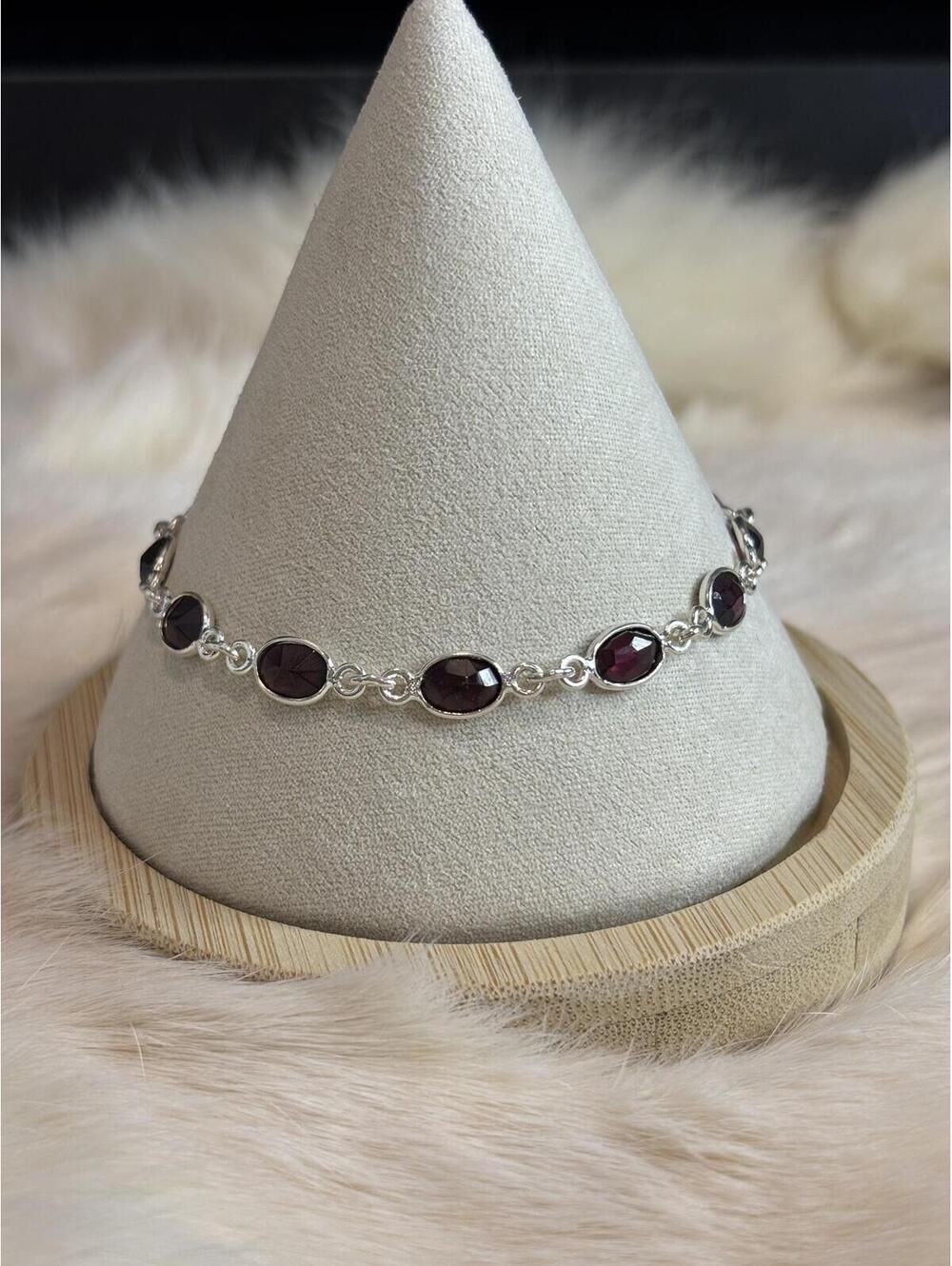 925 Sterling Silver Garnet Stone Bracelet Size 7